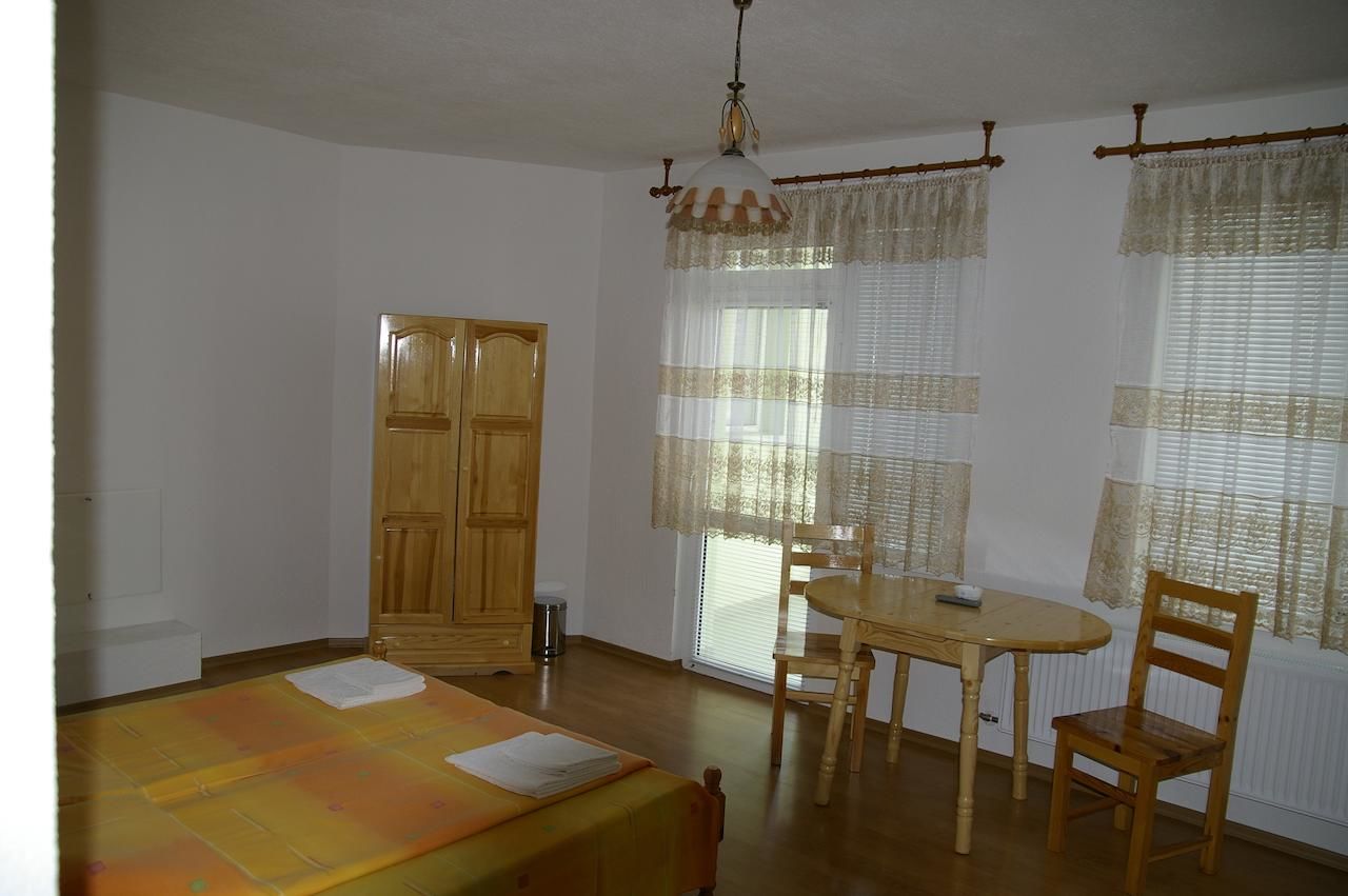 Гостевой дом Karadzhovy Guest House Калофер